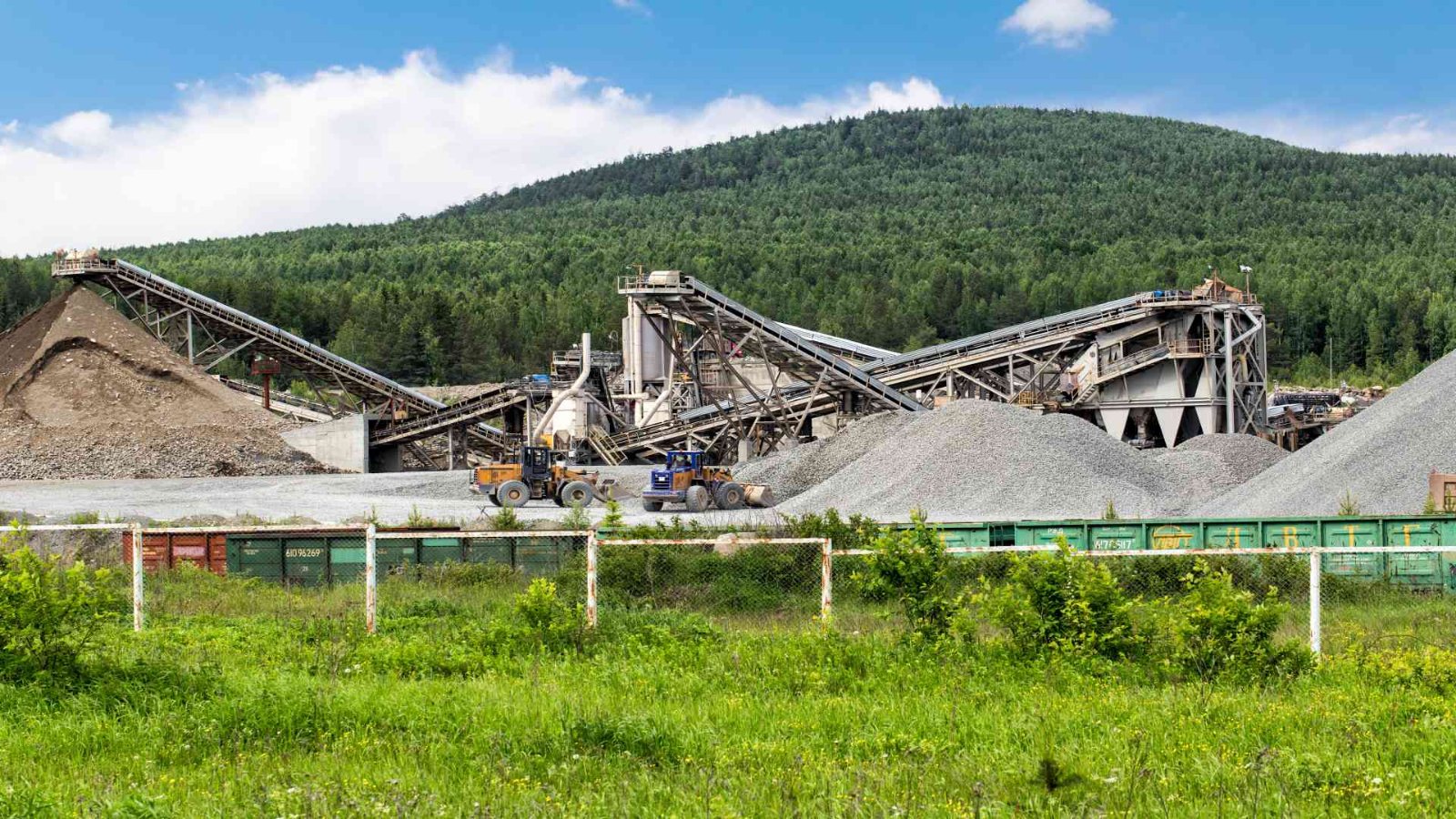 Quarry processing plant